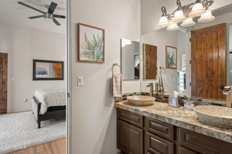 021_Jack and Jill Double Sink Vanity