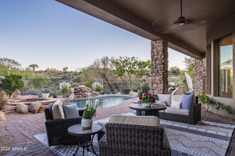 025_Outdoor Living