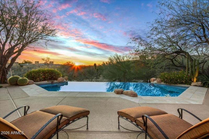 68-Pool Deck Views