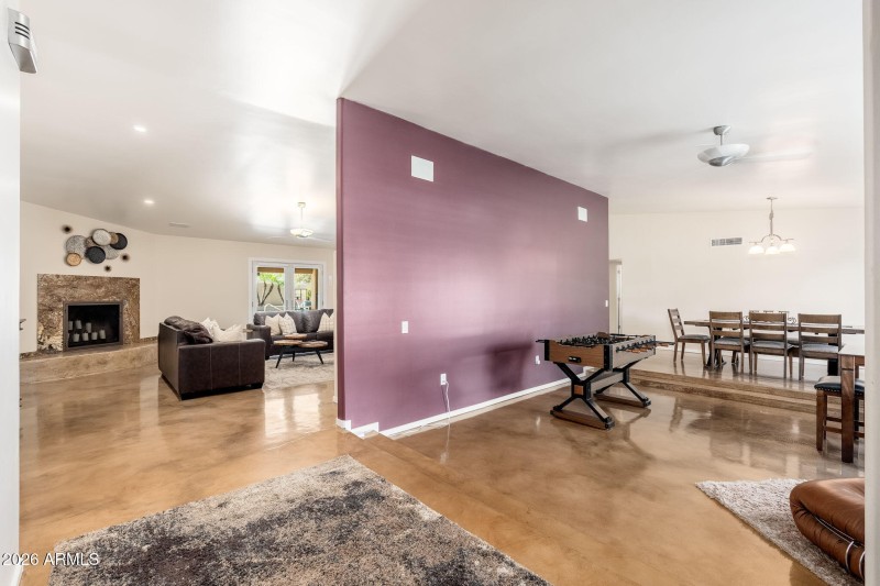 12640 N 57th St - 05