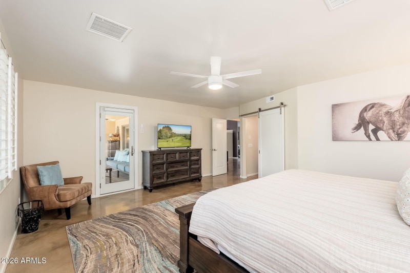 12640 N 57th St - 22