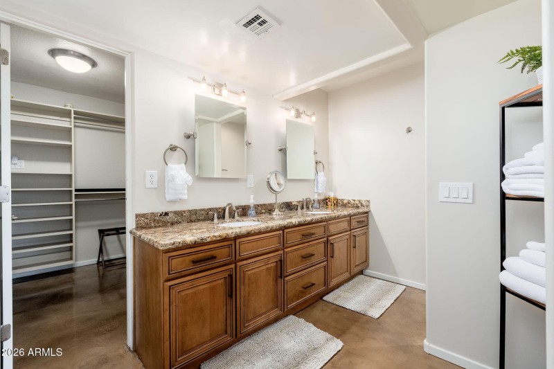 12640 N 57th St - 23