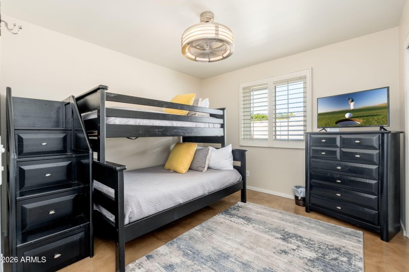 12640 N 57th St - 28