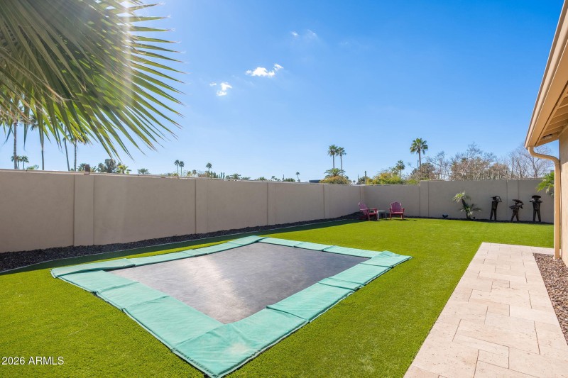 12640 N 57th St - 47