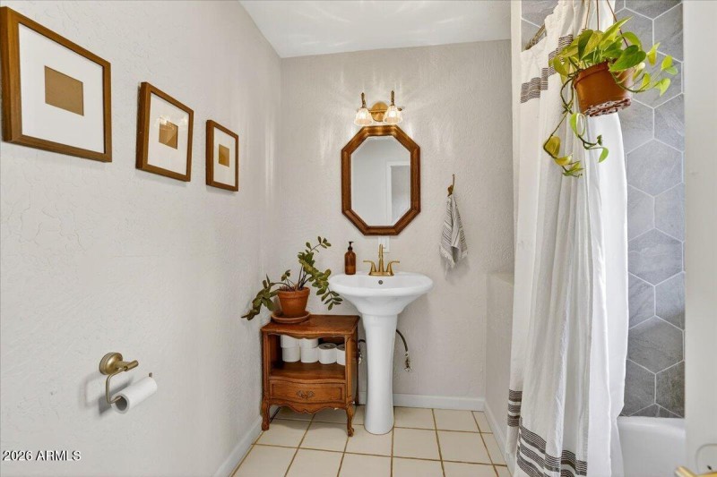 34-Guest Bathroom 2