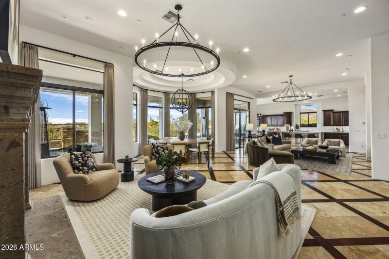 007_Living Room-Dining-Kitchen