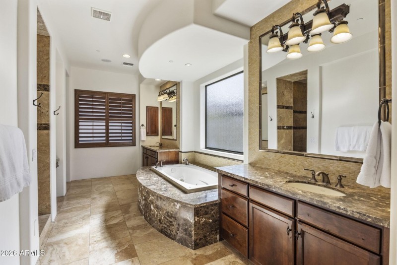 020_Primary Bathroom