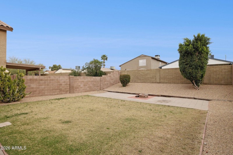 35-web-or-mls-19637-n-49th-ave