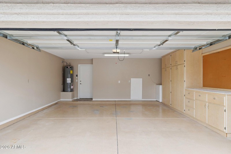 33-web-or-mls-19637-n-49th-ave