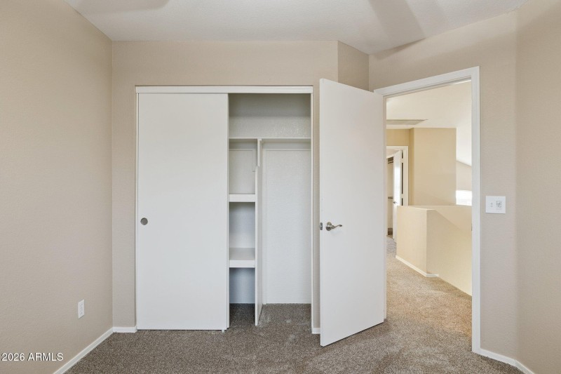 26-web-or-mls-19637-n-49th-ave