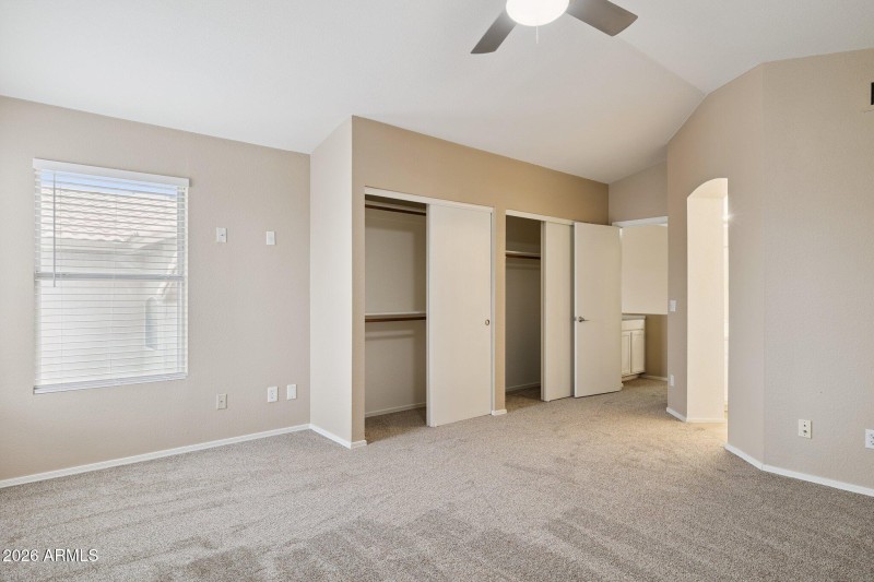 21-web-or-mls-19637-n-49th-ave