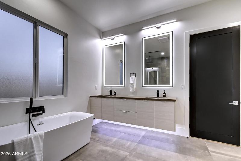 6401 E Larkspur Dr Shoot 2 (38)-X4