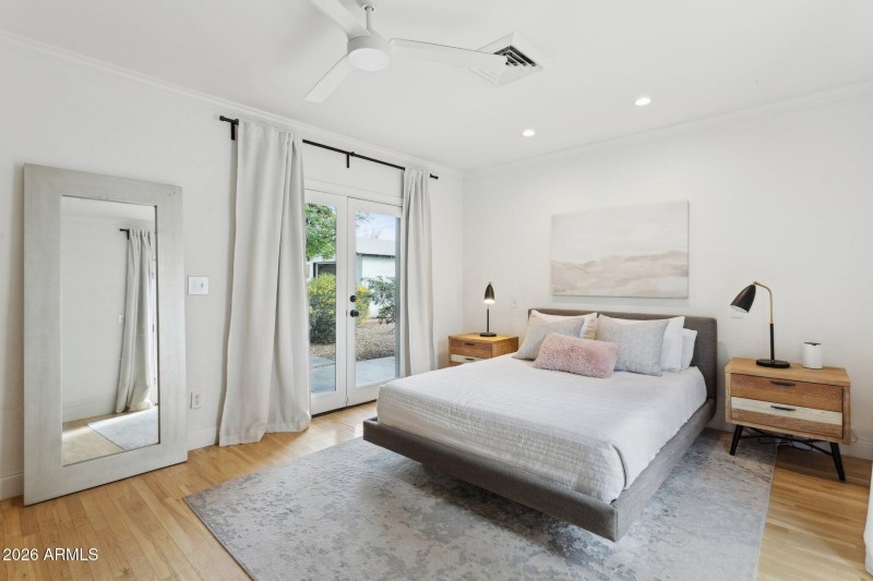 25-web-or-mls-77-w-windsor-ave