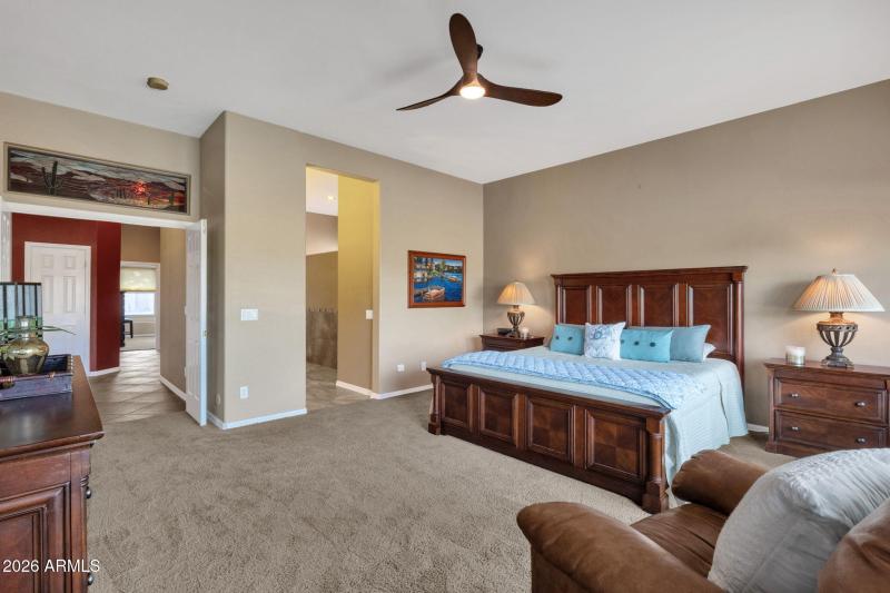 25-web-or-mls-4436-e-strawberry-dr