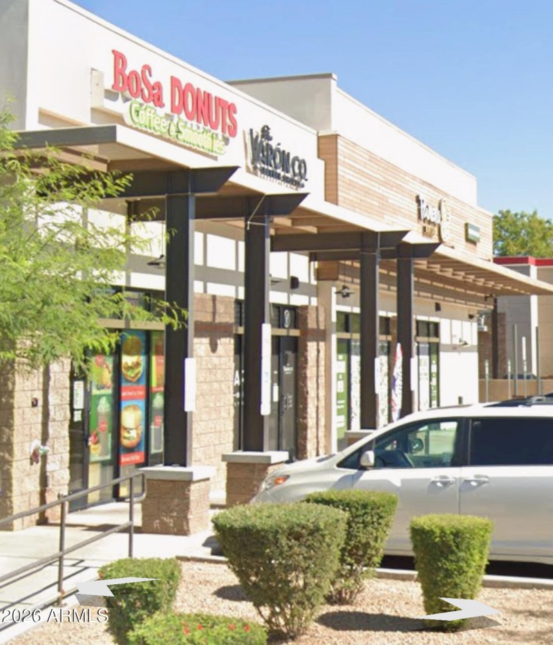 Shopping within walking distance