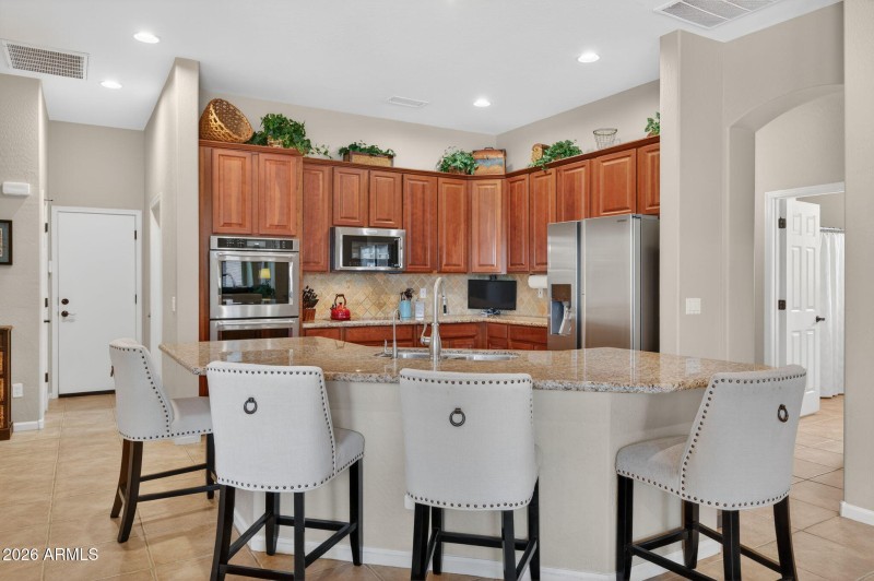 36-web-or-mls-Macaw (24)