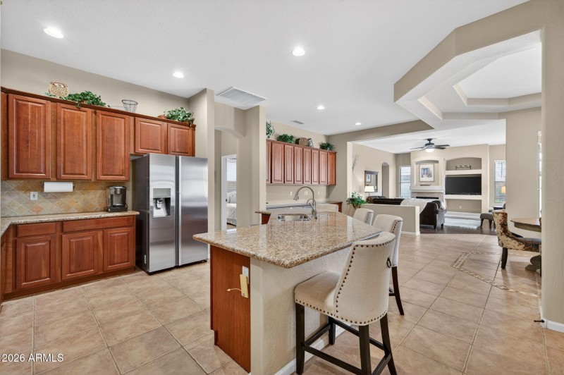 37-web-or-mls-Macaw (25)