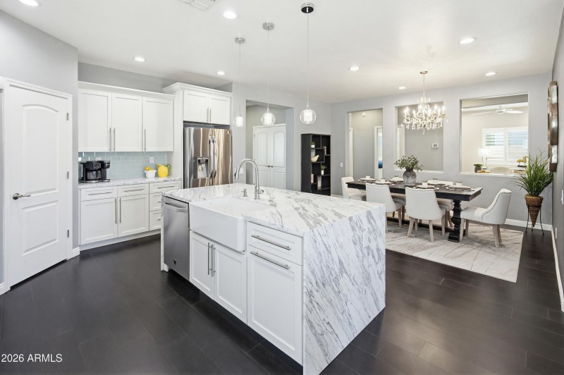 10722 W Yearling Rd-5