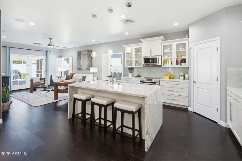 10722 W Yearling Rd-8