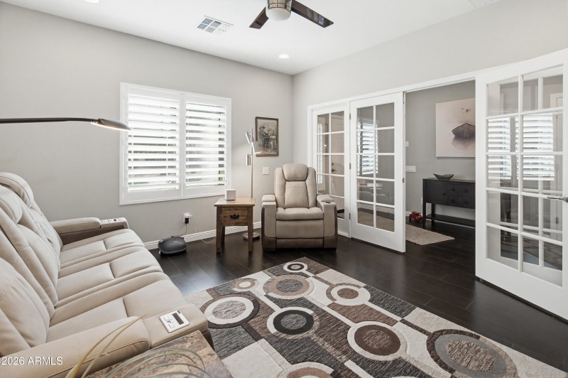 10722 W Yearling Rd-14