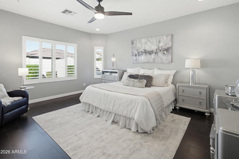 10722 W Yearling Rd-23