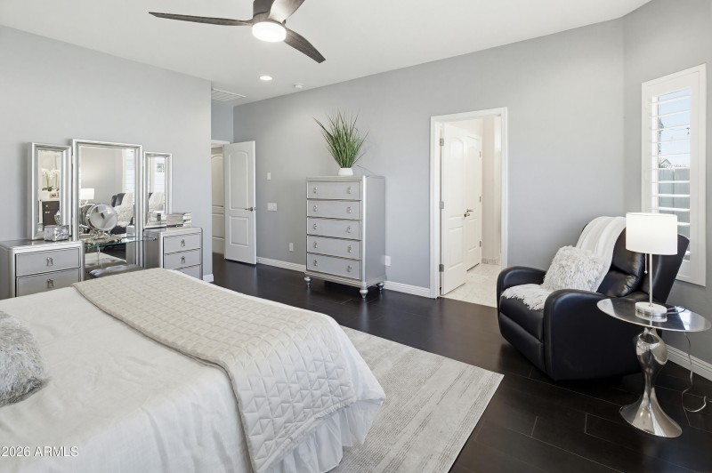 10722 W Yearling Rd-24