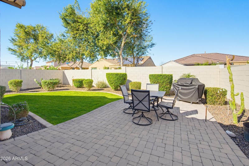 10722 W Yearling Rd-37