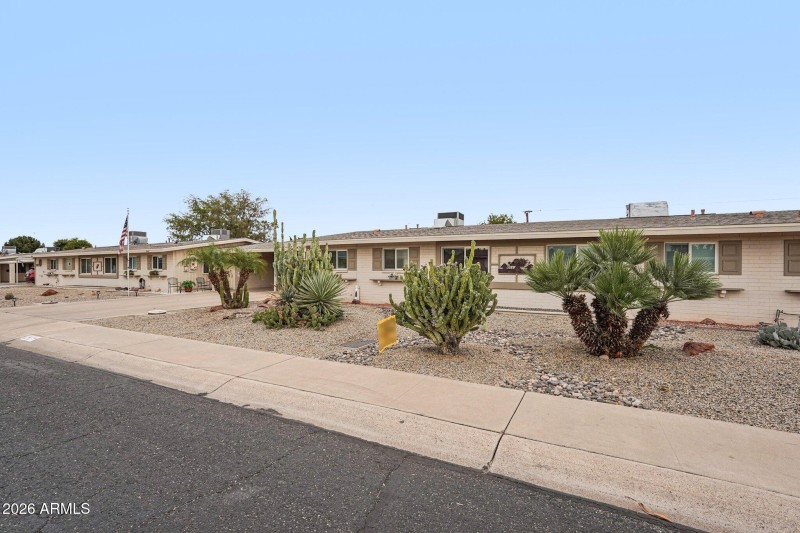 2-web-or-mls-W Clair Dr-S1702-002