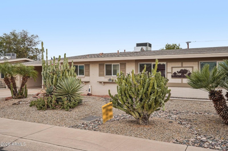 3-web-or-mls-W Clair Dr-S1702-003