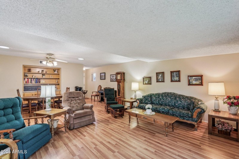 11-web-or-mls-W Clair Dr-S1702-011