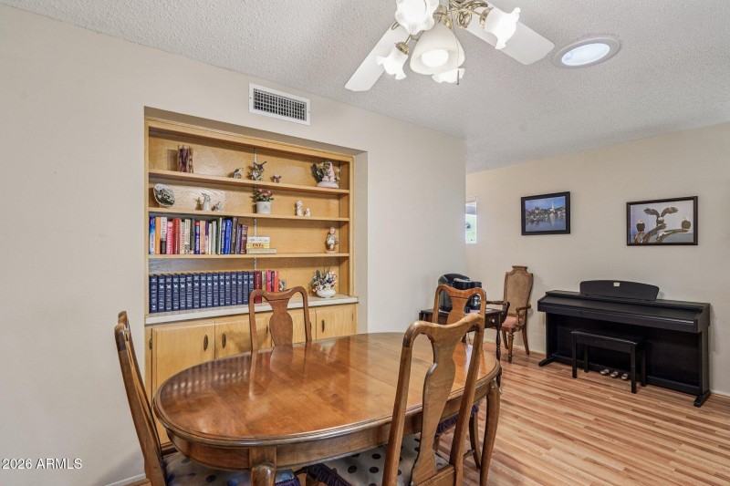 20-web-or-mls-W Clair Dr-S1702-020