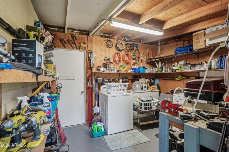 29-web-or-mls-W Clair Dr-S1702-029