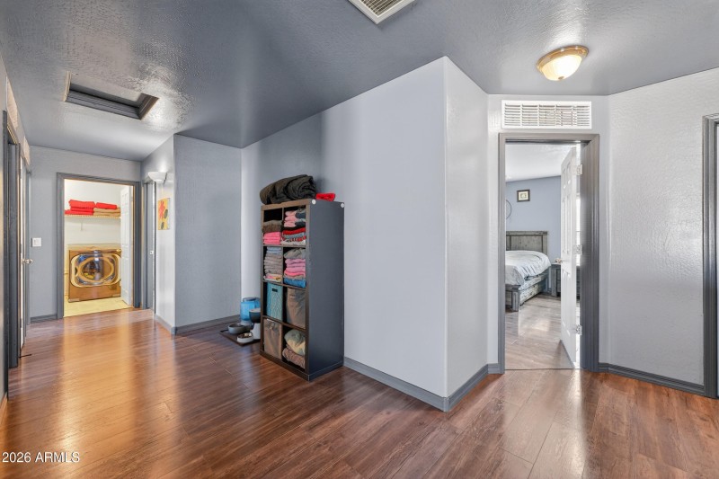 Hall area second level