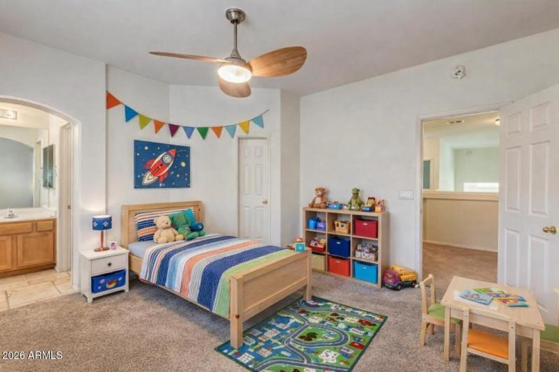 2D1D3338-48EA-433D-9194-BE0A3F813E15