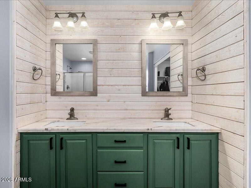 32-2683-N-Smithsonian-32