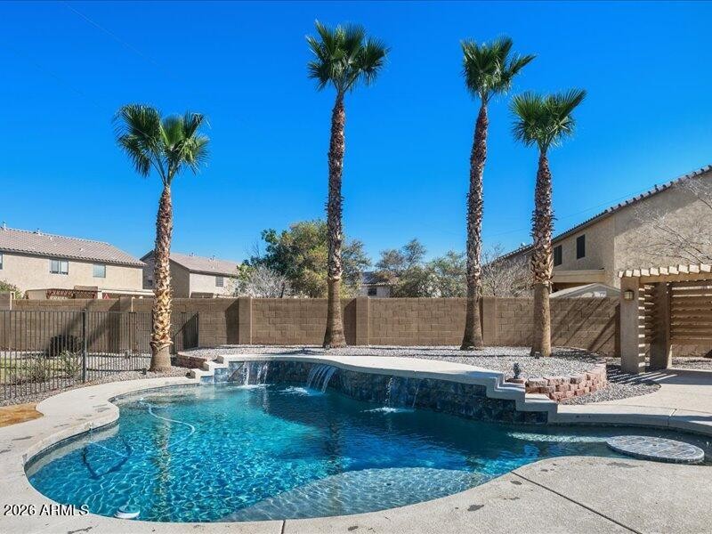 56-2683-N-Smithsonian-56