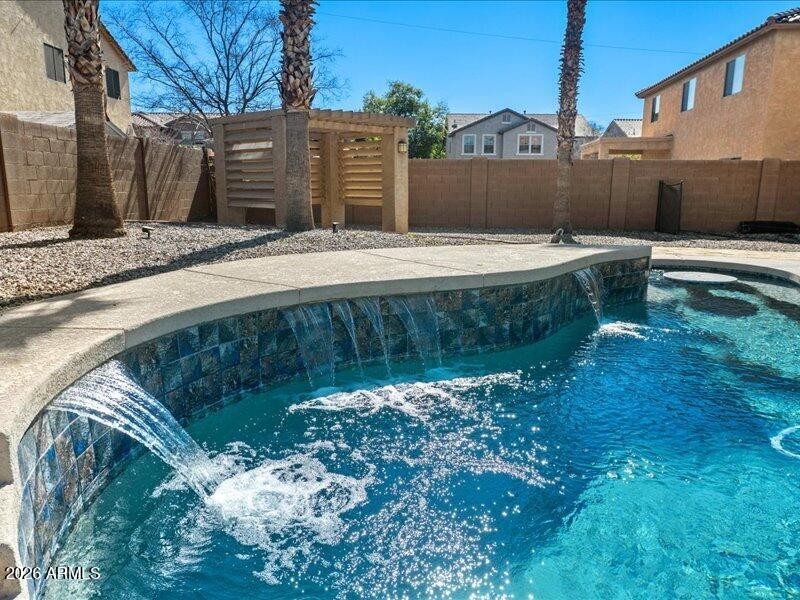 61-2683-N-Smithsonian-61