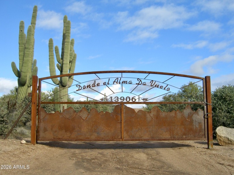Private Gate