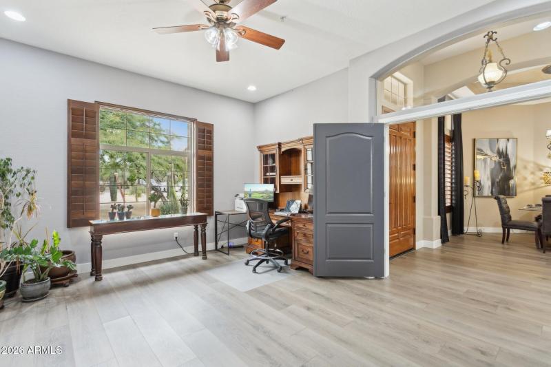 Home Office/Versatile Space