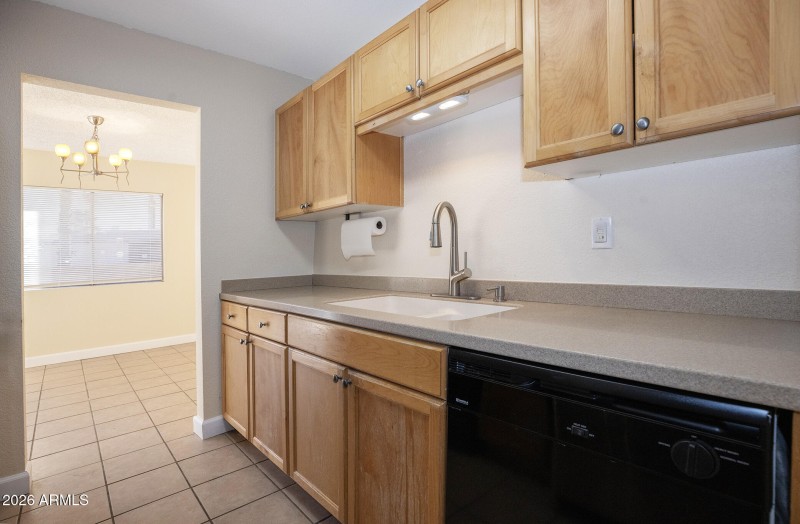 Kitchen access to dining