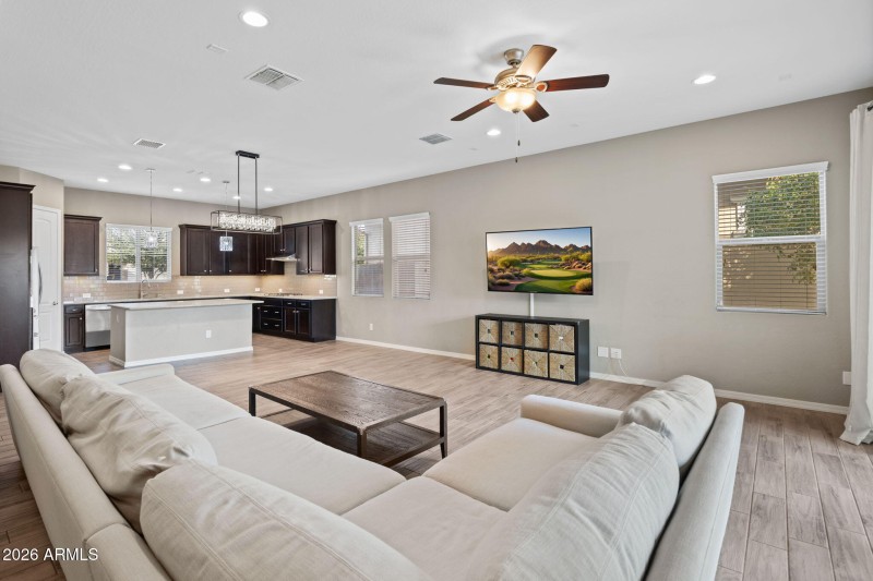 15-web-or-mls-4527-e-skousen-st