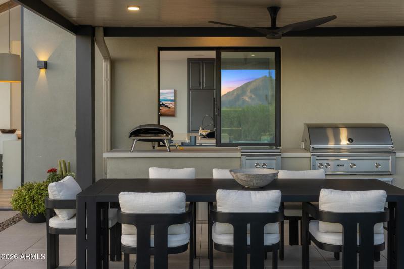 75outdoor dining_twilight