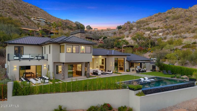 77backyard_twilight_aerial