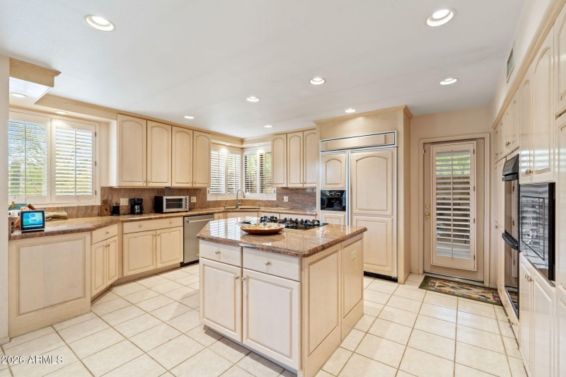 25-web-or-mls-DSC_8025