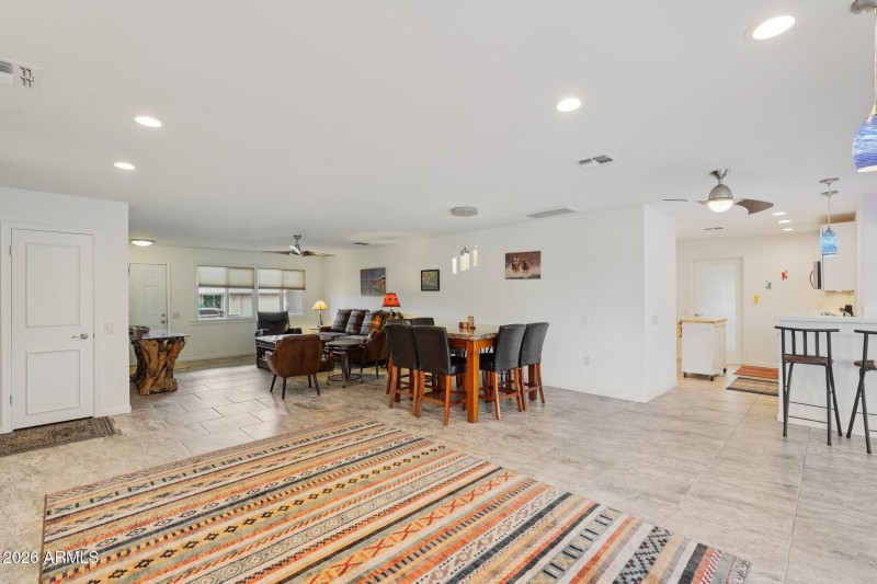 16-web-or-mls-W Limewood Dr-S1802-016