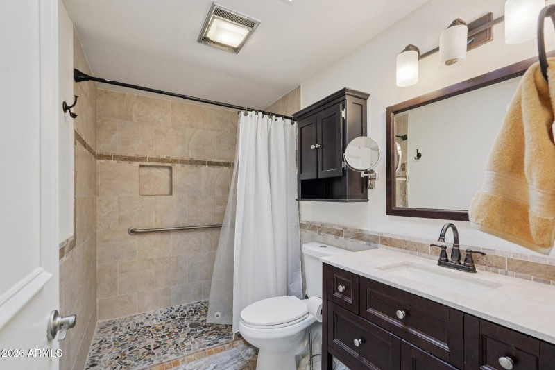 Primary bath- Zero grade shower