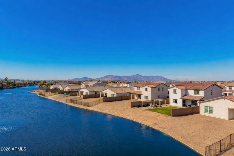 FB3C4F9A-64F6-448D-BB2C-B36C07CC3269