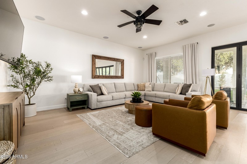 12) 67744-69924ce03f40a