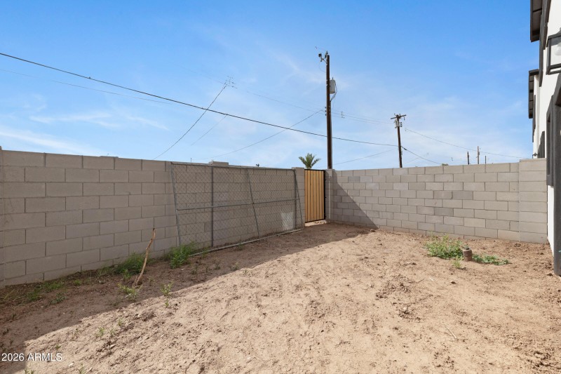 1523 W Hadley St-30