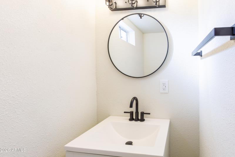 KNK-648 E Prickly Pear-27